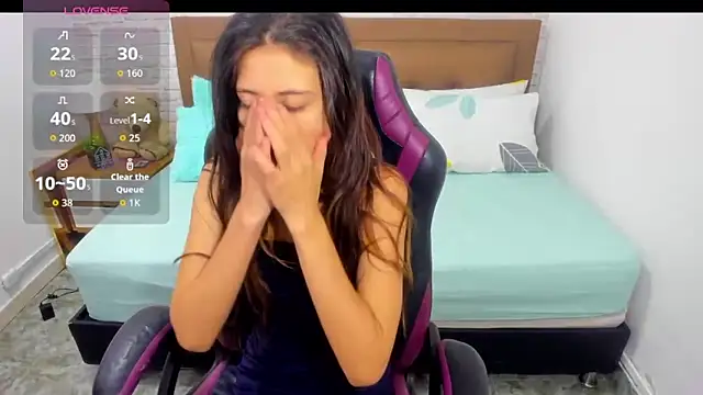 julieth love  online show from September 22, 1:13 pm