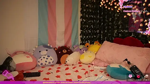 bellalunabear online show from March 17, 11:54 pm