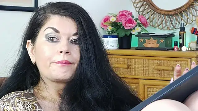 EllenGrace online show from March 18, 12:49 am