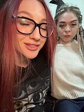 RollingGirls online show from February 22, 1:09 pm