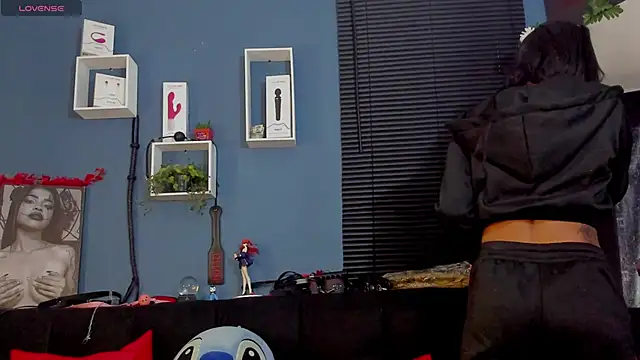 Snapshot of Alaia_Asuka chatting on January 8, 9:23 pm Alaia Asuka online show from January 8, 9:23 pm