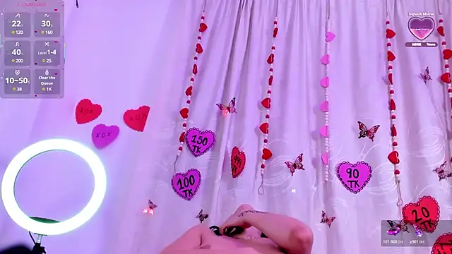 Snapshot of AnnieNasty chatting on February 14, 10:14 pm AnnieNasty online show from February 14, 10:14 pm