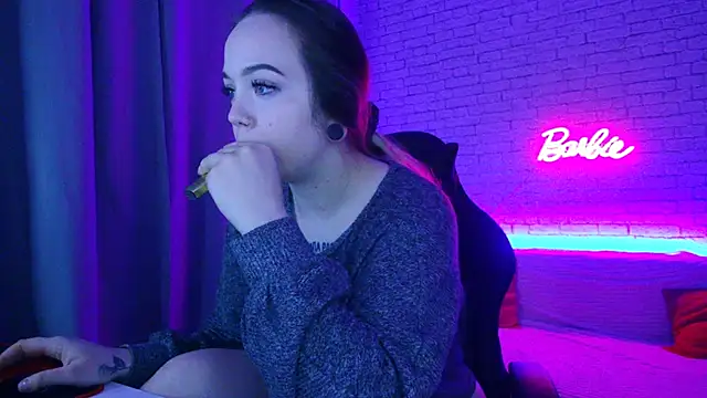 Snapshot of -Stacyy- chatting on November 29, 10:07 am -Stacyy- online show from November 29, 10:07 am