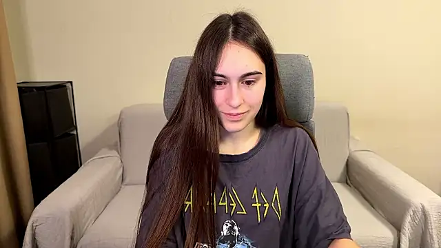 AliceKolltt online show from March 4, 8:26 pm