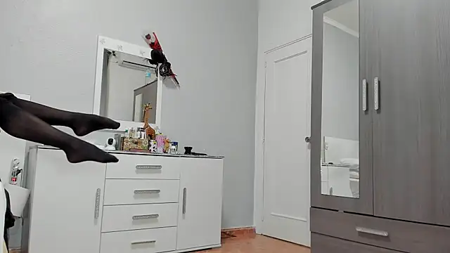 anisialuna  online show from March 21, 10:06 am