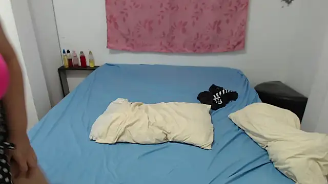 Snapshot of Selena_sweett chatting on October 7, 4:09 am Selena sweett online show from October 7, 4:09 am