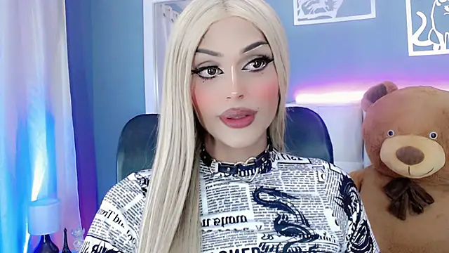 Snapshot of amal_baddell chatting on January 22, 6:20 am amal baddell online show from January 22, 6:20 am