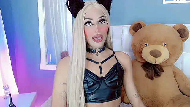 Snapshot of amal_baddell chatting on February 2, 1:30 pm amal baddell online show from February 2, 1:30 pm