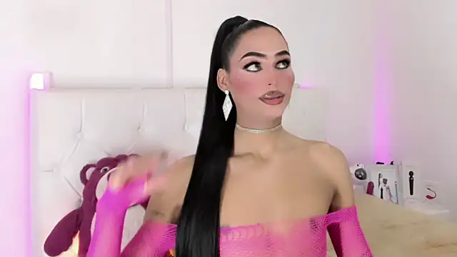 Snapshot of amal_baddell chatting on November 29, 8:01 pm amal baddell online show from November 29, 8:01 pm