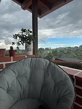 Snapshot of EmaSaenz chatting on October 30, 8:42 pm EmaSaenz online show from October 30, 8:42 pm