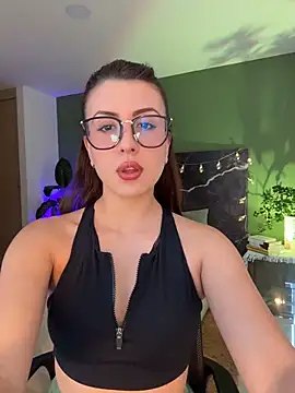 EmaSaenz online show from March 12, 8:37 pm