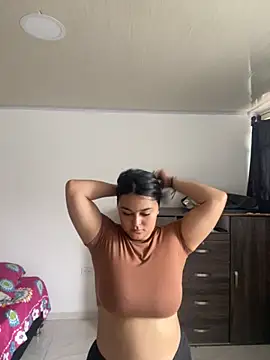 Snapshot of alina_stark chatting on October 26, 4:24 pm alina stark online show from October 26, 4:24 pm