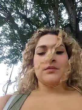 Sara smiiith211 online show from January 15, 8:23 pm