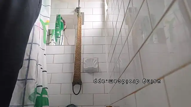 Snapshot of bukkakebae1 chatting on November 18, 4:17 am bukkakebae1 online show from November 18, 4:17 am