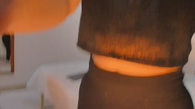 Samaantha-White online show from November 13, 11:31 am