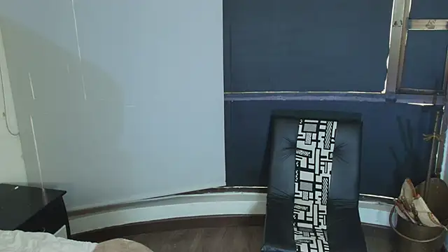 Snapshot of Ambarross chatting on February 1, 7:23 pm Ambarross online show from February 1, 7:23 pm