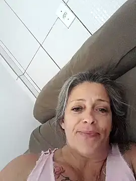 Snapshot of marcialoira chatting on December 16, 4:27 pm marcialoira online show from December 16, 4:27 pm