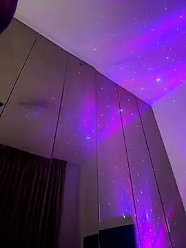 Snapshot of babyyboomm chatting on November 1, 1:51 am babyyboomm online show from November 1, 1:51 am