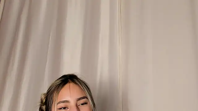  Emma Valka online show from December 24, 1:27 am