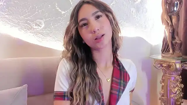  Emma Valka online show from September 30, 8:25 pm