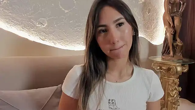  Emma Valka online show from November 10, 4:50 pm