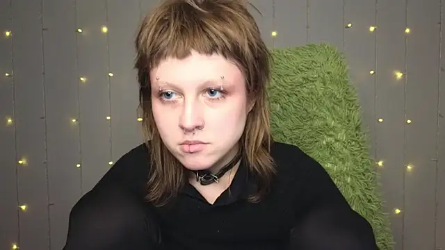 Snapshot of kortny_yo chatting on February 1, 8:37 pm kortny yo online show from February 1, 8:37 pm