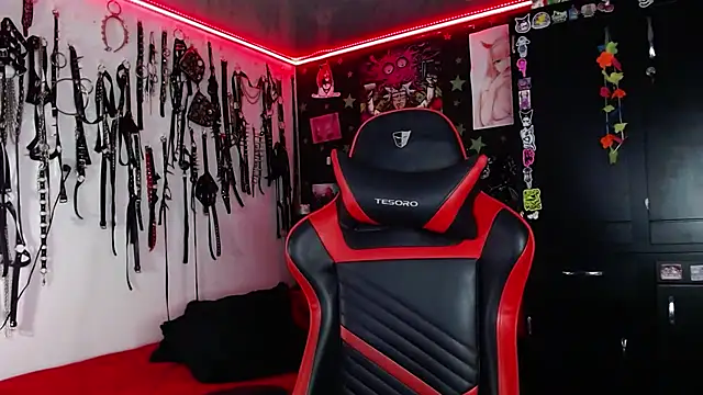 Snapshot of jannaink_ chatting on December 27, 1:22 am jannaink online show from December 27, 1:22 am