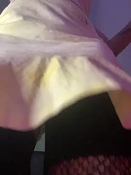 Cherrytowild online show from February 9, 6:33 am