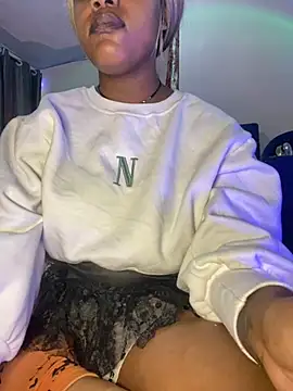 Cherrytowild online show from October 8, 7:28 am