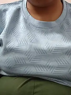 Snapshot of Aaradhya chatting on December 21, 3:47 am Aaradhya online show from December 21, 3:47 am