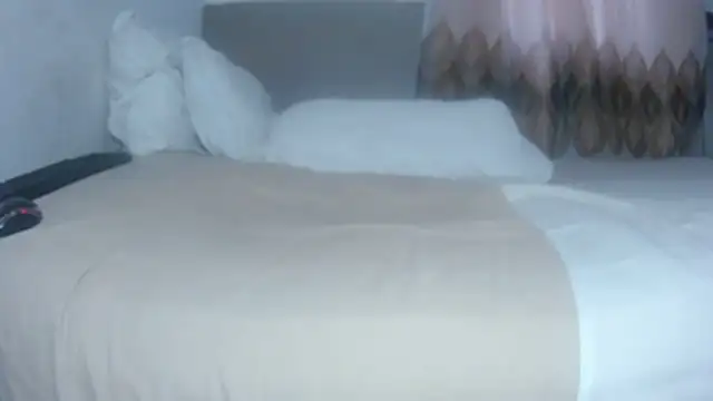 BustyThickyAss online show from March 19, 6:17 am