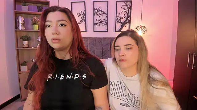 Snapshot of Andy_and_emma chatting on February 4, 12:55 pm Andy and emma online show from February 4, 12:55 pm