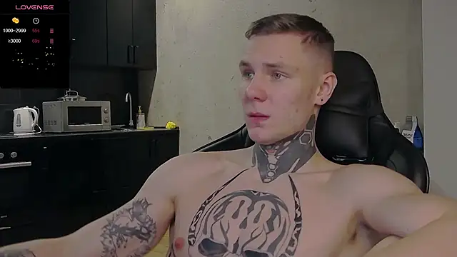 Snapshot of Lechery_boy chatting on December 11, 4:53 pm Lechery boy online show from December 11, 4:53 pm