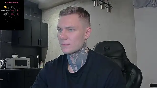 Snapshot of Lechery_boy chatting on December 15, 4:07 am Lechery boy online show from December 15, 4:07 am