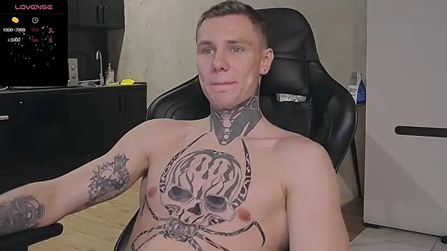 Snapshot of Lechery_boy chatting on December 17, 8:45 am Lechery boy online show from December 17, 8:45 am