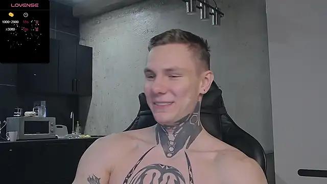 Snapshot of Lechery_boy chatting on December 24, 3:16 pm Lechery boy online show from December 24, 3:16 pm