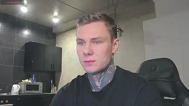 Snapshot of Lechery_boy chatting on January 8, 5:27 am Lechery boy online show from January 8, 5:27 am