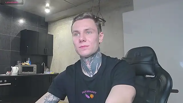 Snapshot of Lechery_boy chatting on January 10, 11:11 am Lechery boy online show from January 10, 11:11 am