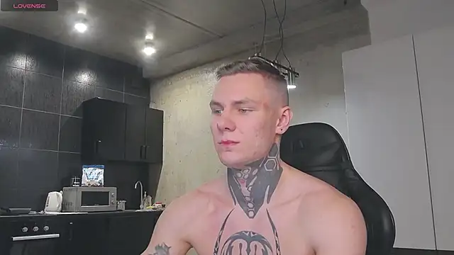 Snapshot of Lechery_boy chatting on January 13, 1:17 pm Lechery boy online show from January 13, 1:17 pm