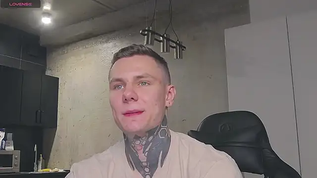 Snapshot of Lechery_boy chatting on January 16, 12:20 pm Lechery boy online show from January 16, 12:20 pm