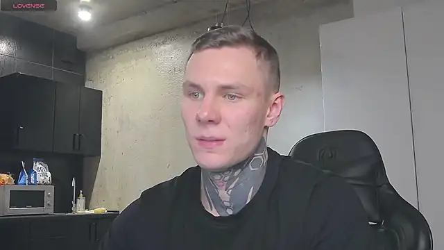 Snapshot of Lechery_boy chatting on January 19, 6:32 pm Lechery boy online show from January 19, 6:32 pm