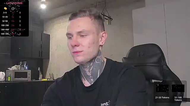 Snapshot of Lechery_boy chatting on January 25, 10:18 pm Lechery boy online show from January 25, 10:18 pm