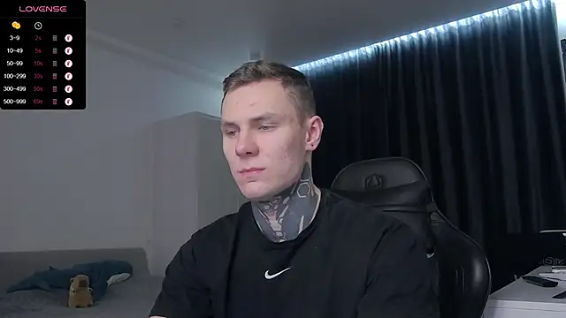 Snapshot of Lechery_boy chatting on January 29, 8:04 pm Lechery boy online show from January 29, 8:04 pm