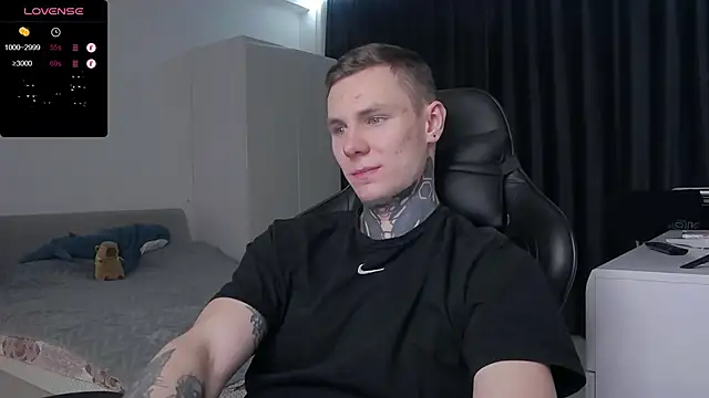 Snapshot of Lechery_boy chatting on January 29, 11:14 pm Lechery boy online show from January 29, 11:14 pm