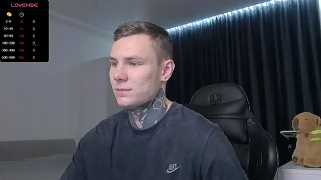 Snapshot of Lechery_boy chatting on January 31, 3:33 pm Lechery boy online show from January 31, 3:33 pm