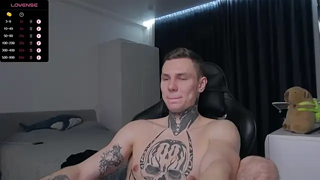 Snapshot of Lechery_boy chatting on February 1, 2:13 pm Lechery boy online show from February 1, 2:13 pm