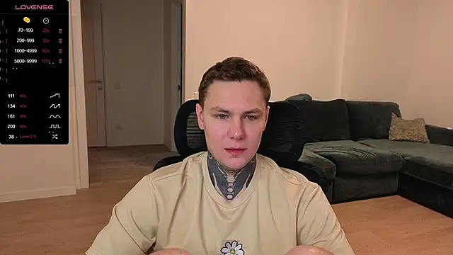 Snapshot of Lechery_boy chatting on October 2, 9:05 am Lechery boy online show from October 2, 9:05 am