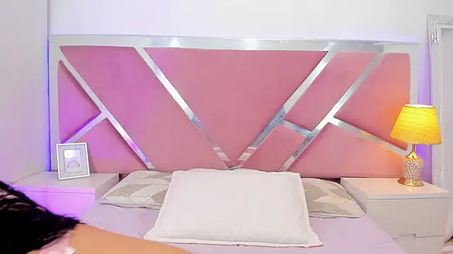 NinnaVous online show from February 25, 12:37 pm