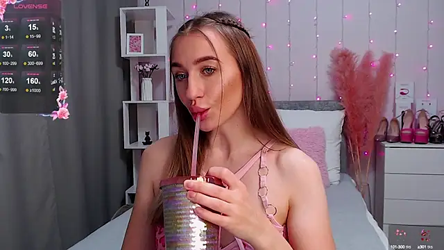 PornoGirlX online show from September 13, 5:46 pm