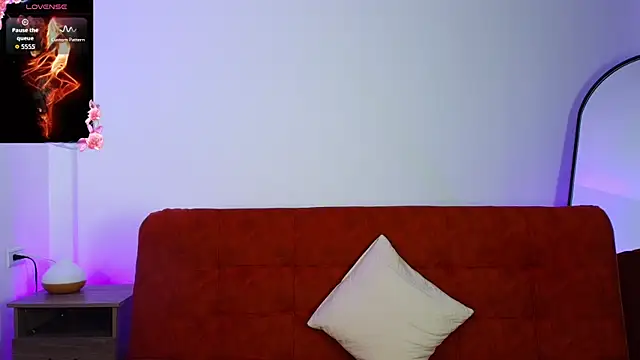 mally s1 online show from March 31, 7:25 pm